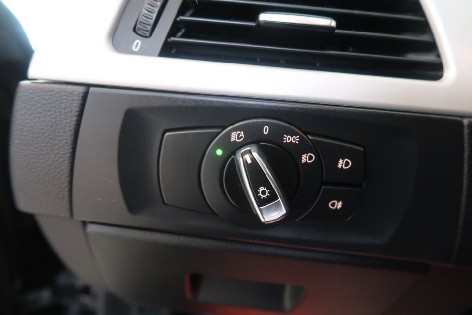 BMW 325i 3,0 Cabriolet Steptr. 2d