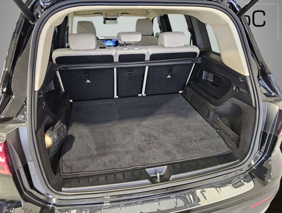 Mercedes EQB300 Progressive 4Matic 5d