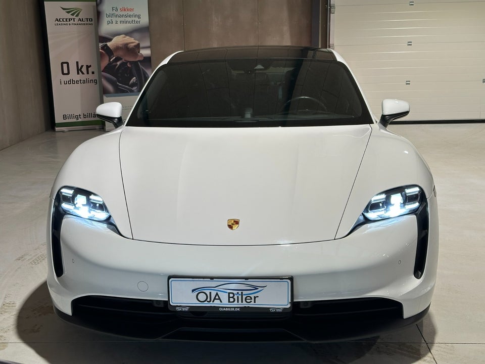 Porsche Taycan Performance+ 4d