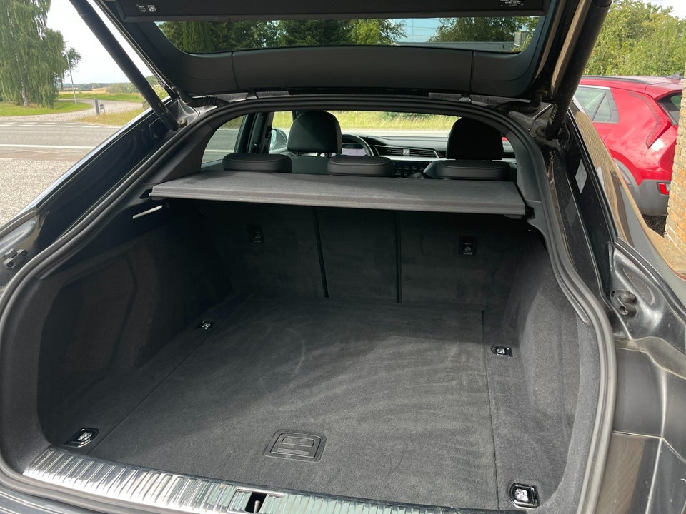 Audi Q8 e-tron 50 S-line Sportback quattro 5d
