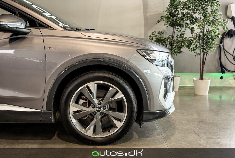 Audi Q4 e-tron 40 S-line 5d