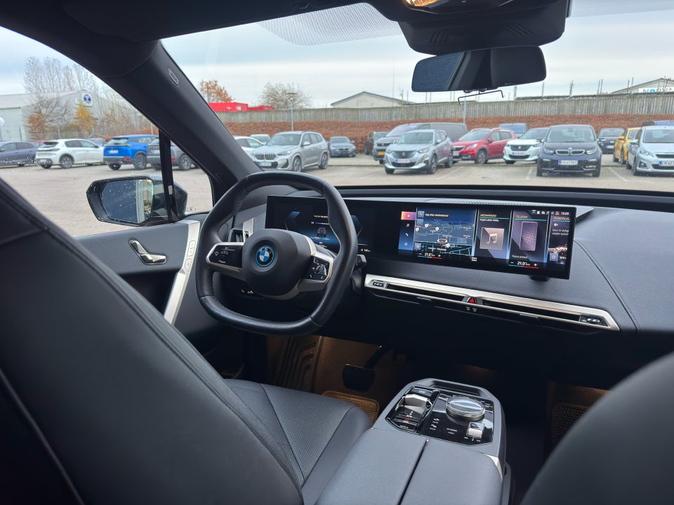 BMW iX xDrive40 5d