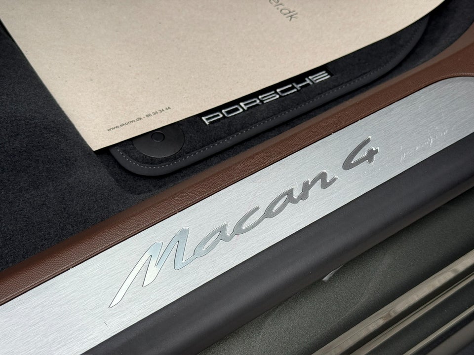 Porsche Macan 4 5d