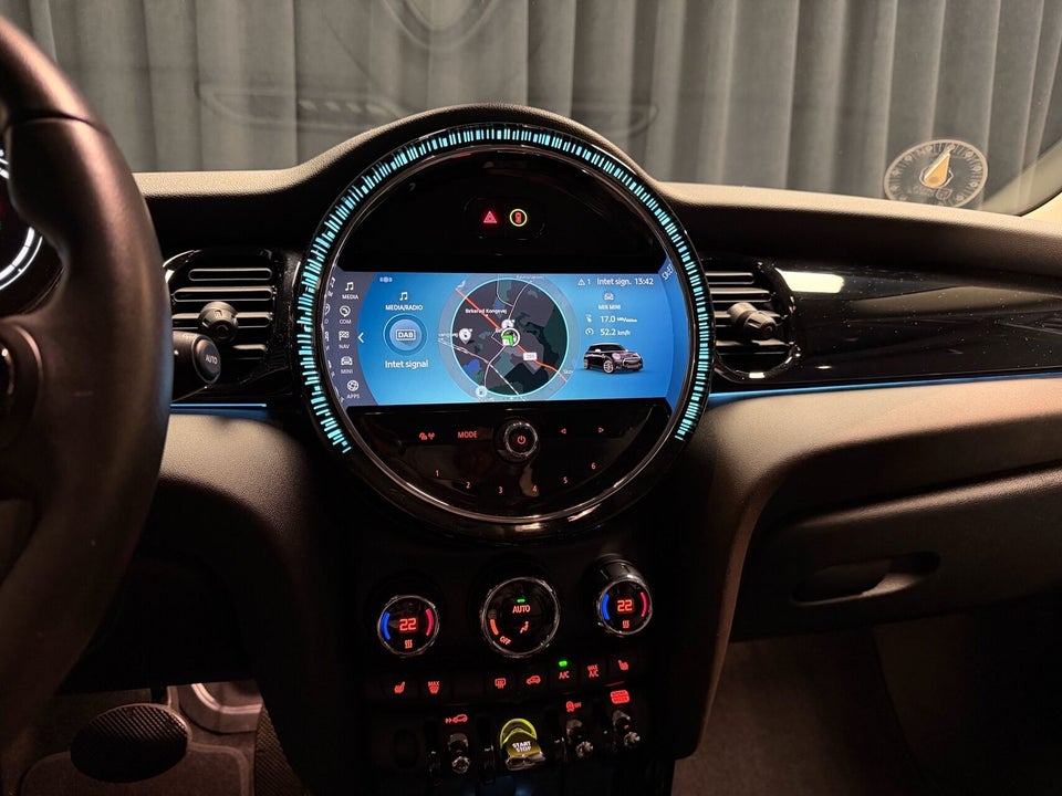 MINI Cooper SE Classic Trim 3d