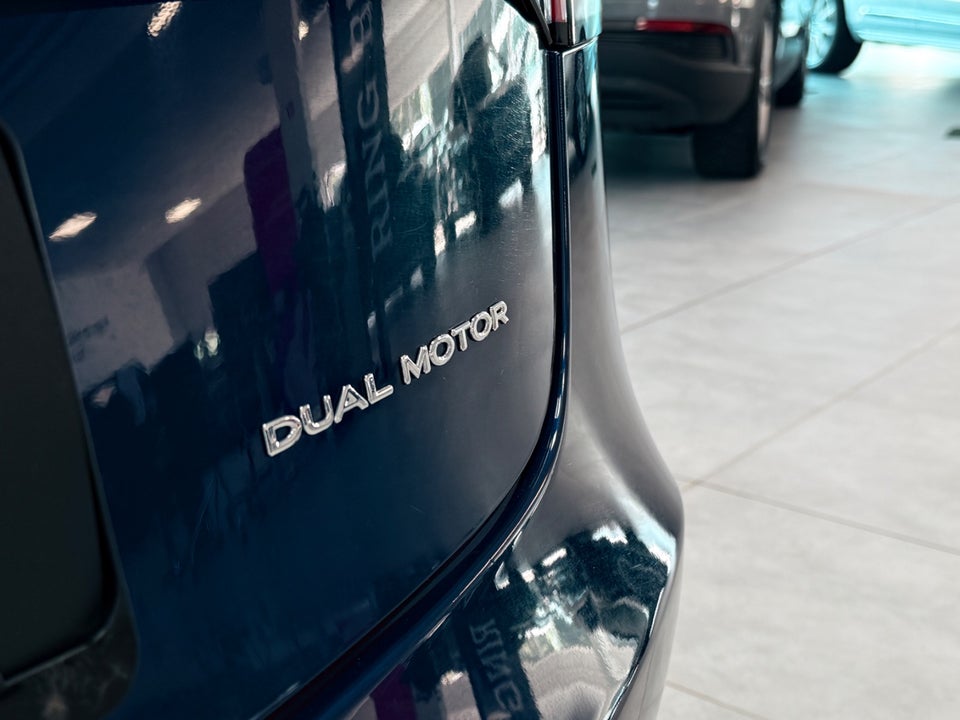 Tesla Model 3 Long Range AWD 4d