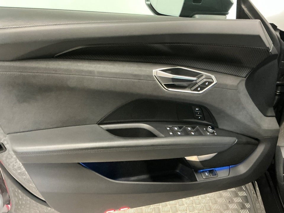 Audi e-tron GT quattro 4d