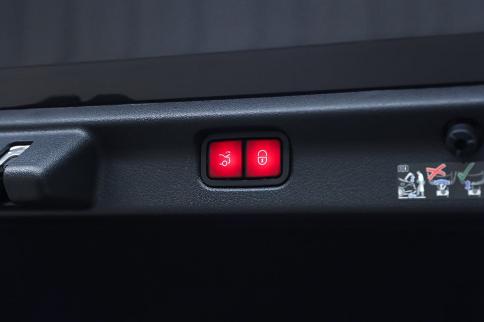 Mercedes EQE350 AMG Line 4d