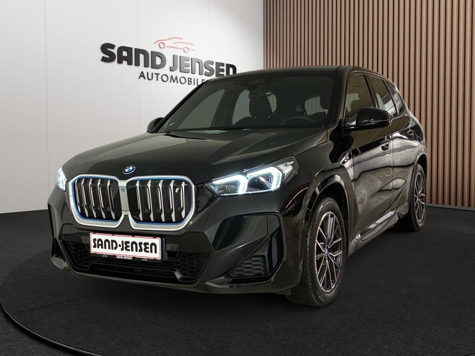 BMW iX1 xDrive30 M-Sport Premium 5d