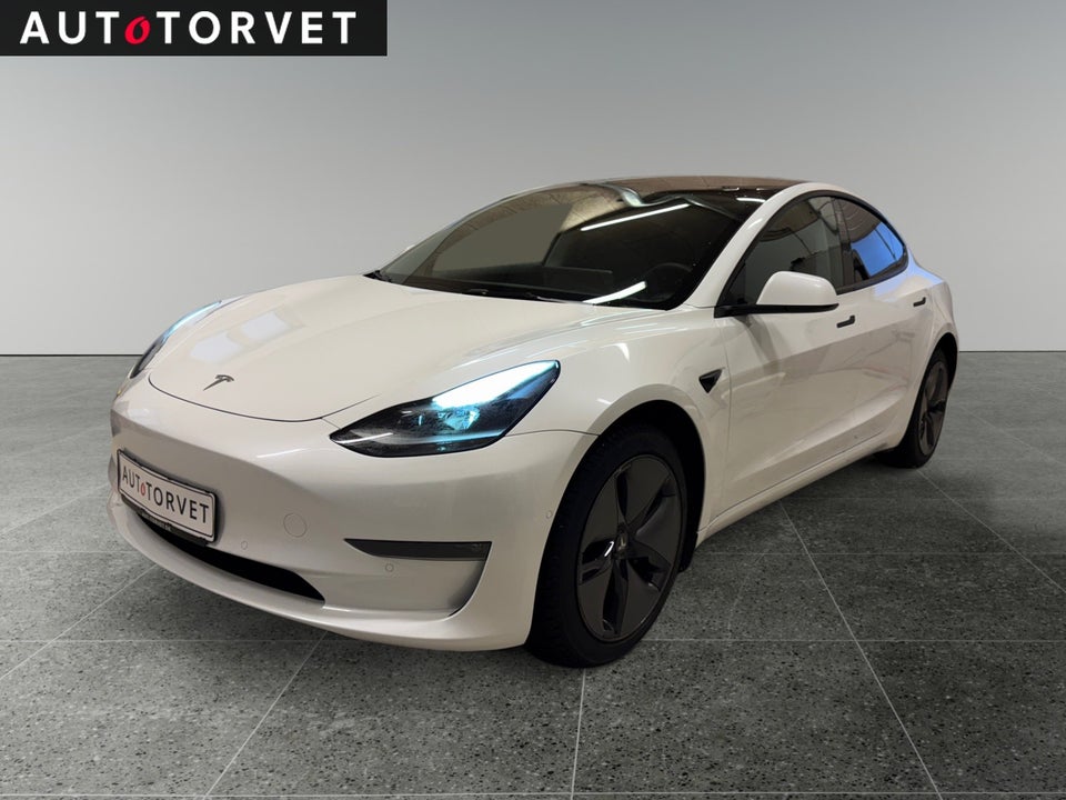 Tesla Model 3 Long Range AWD 4d
