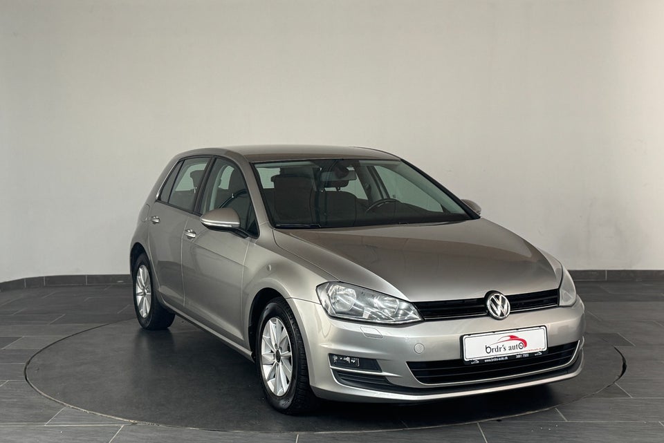 VW Golf VI 1,6 TDi 105 BlueMotion 5d