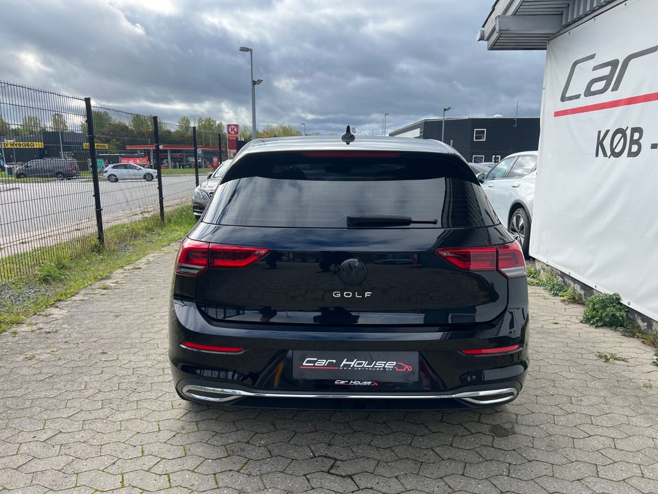 VW Golf VIII 1,5 eTSi 150 Style 75 Years Edition DSG 5d