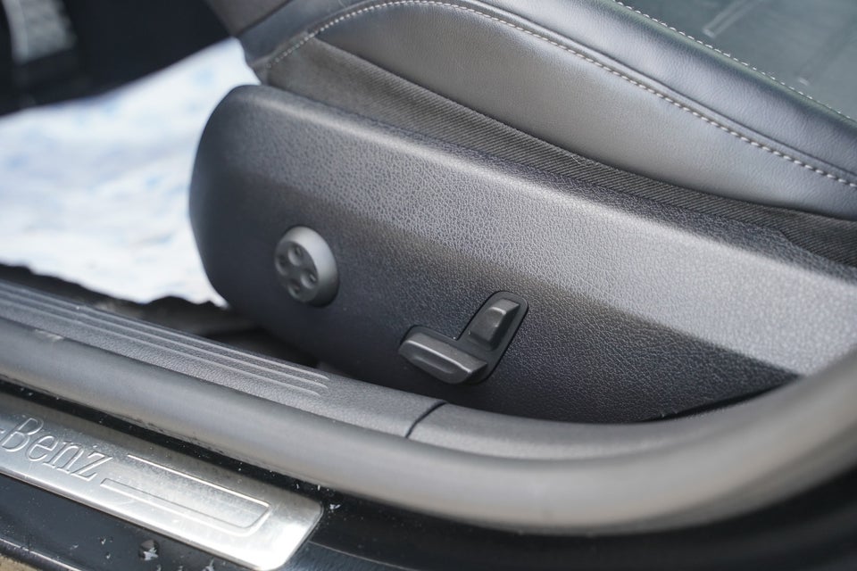 Mercedes C220 d 2,0 AMG Line stc. aut. 5d