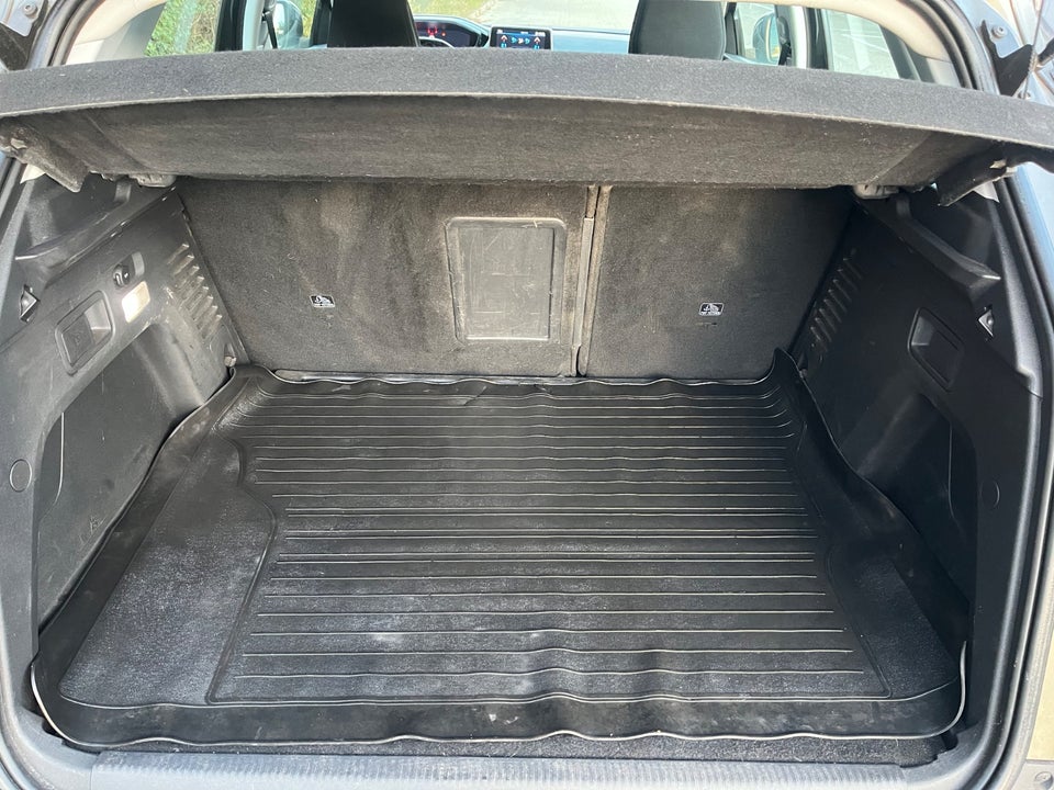 Peugeot 3008 1,2 e-THP 130 Allure 5d