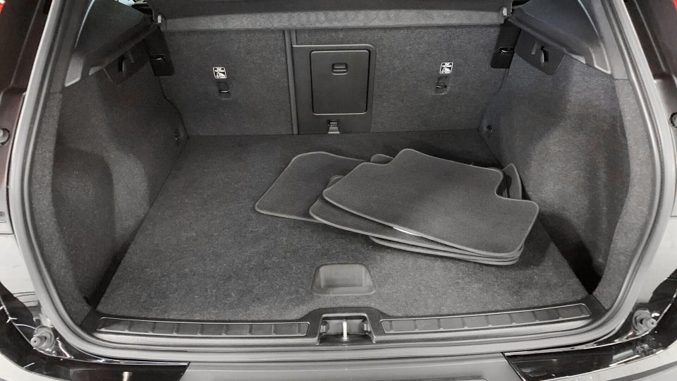 Volvo XC40 P6 ReCharge Core 5d