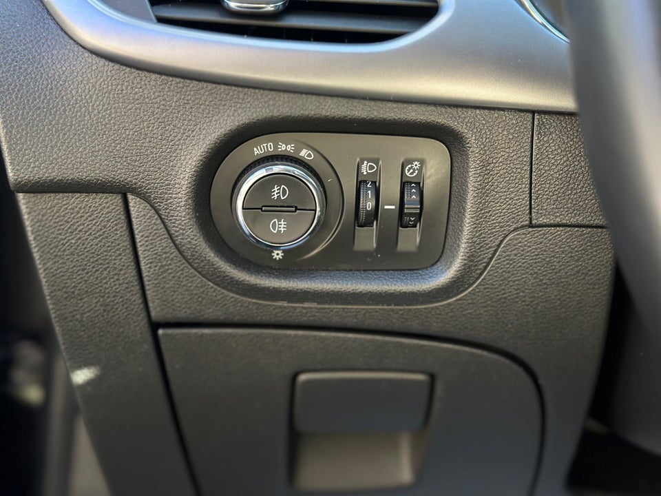 Opel Astra 1,4 T 125 Enjoy Sports Tourer 5d