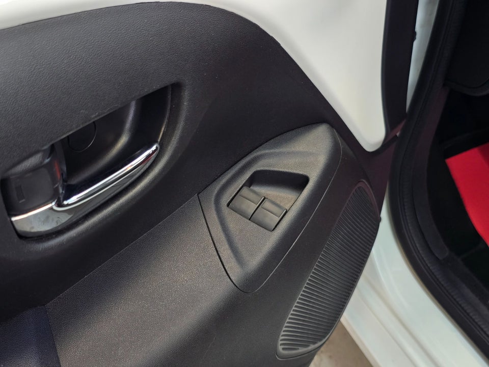 Toyota Aygo 1,0 VVT-i x-pression 5d