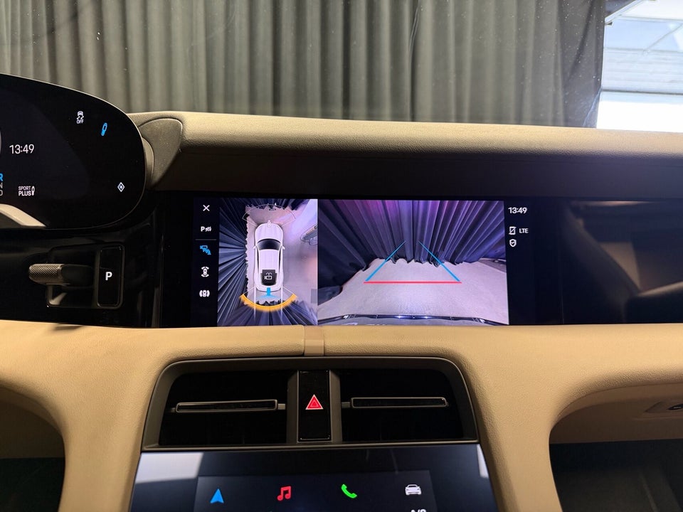 Porsche Taycan 4d