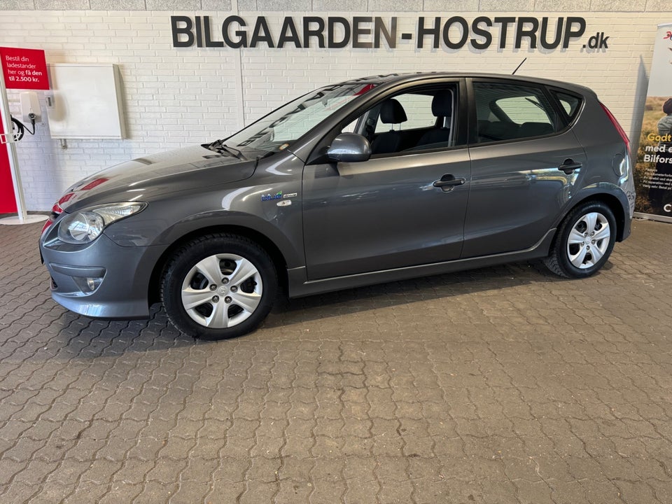 Hyundai i30 1,6 CRDi 90 Classic 5d