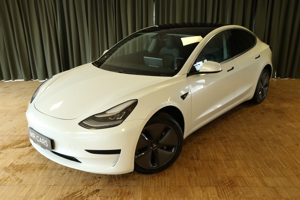 Tesla Model 3 Standard Range+ RWD 4d