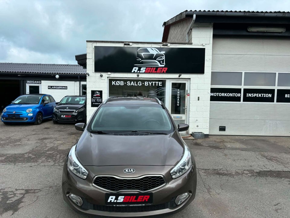 Kia Ceed 1,6 CRDi 128 Limited SW 5d