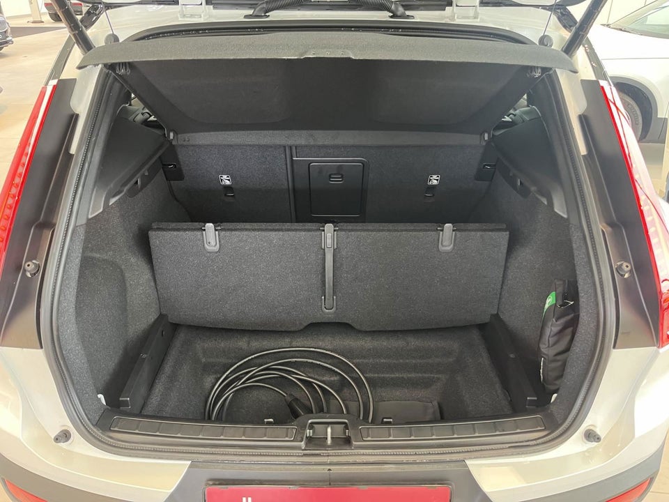 Volvo XC40 ReCharge Extended Range Core 5d