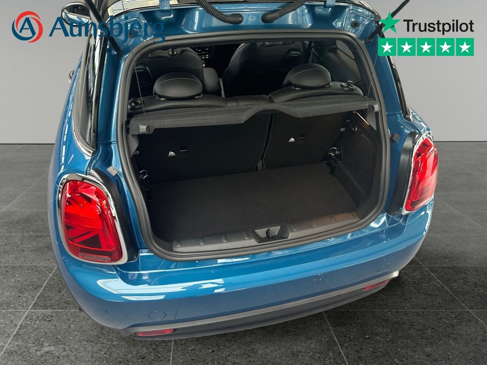 MINI Cooper SE Classic Trim 3d