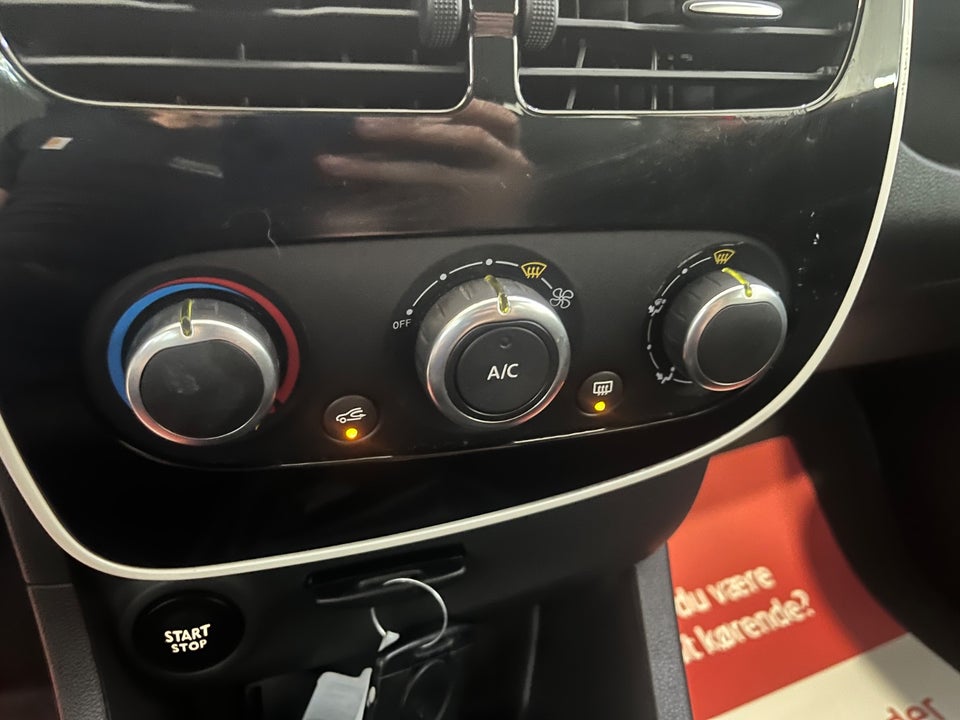 Renault Clio IV 0,9 TCe 90 Expression Sport Tourer 5d