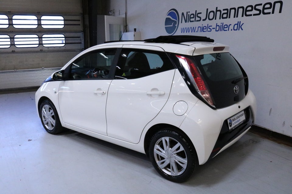 Toyota Aygo 1,0 VVT-i x-sky 5d