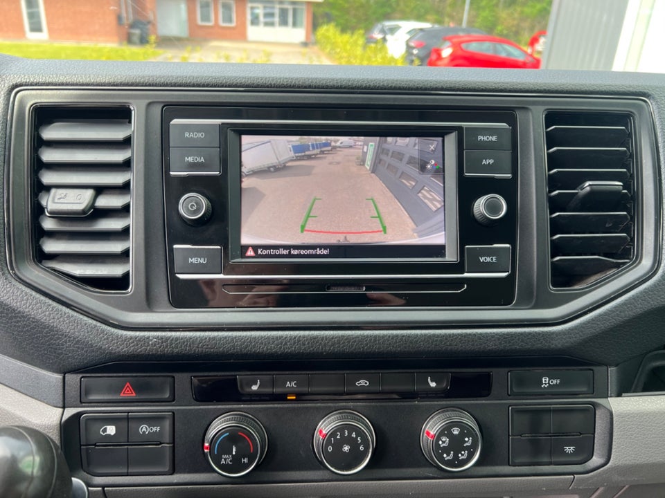 VW Crafter 35 2,0 TDi 140 Kassevogn L3H2