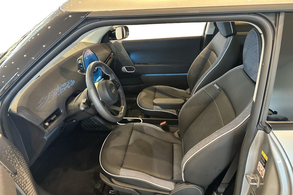 MINI Cooper SE Classic Trim M 3d