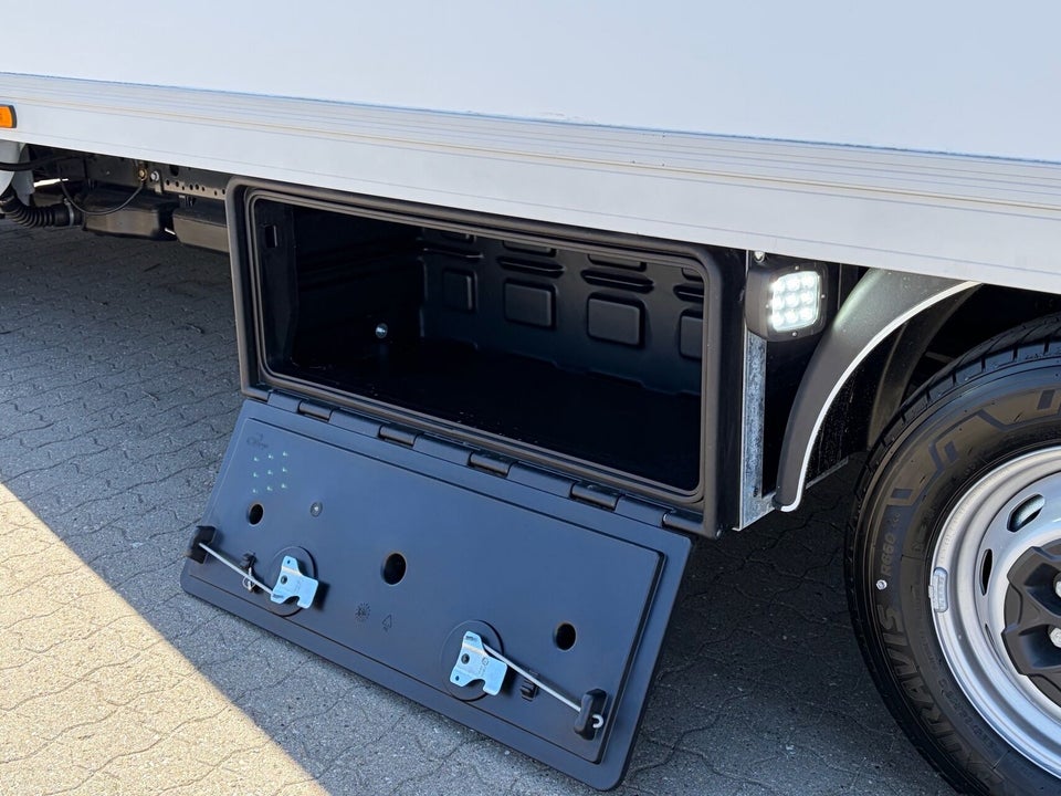 Iveco Daily 3,0 35S18 4100mm Alukasse m/lift AG8
