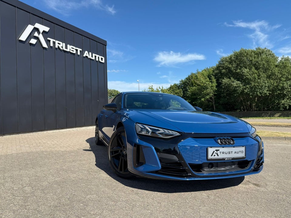 Audi RS e-tron GT quattro 4d
