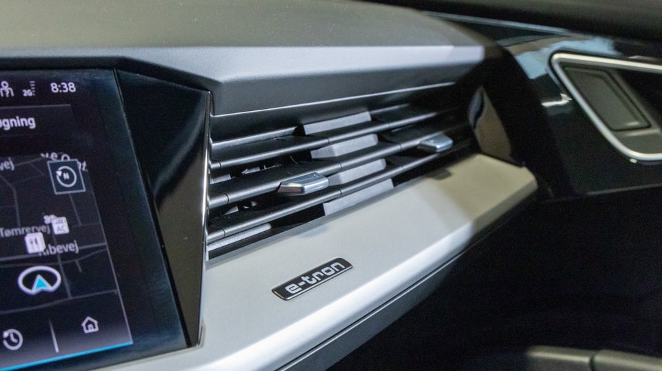 Audi Q4 e-tron 45 S-line 5d