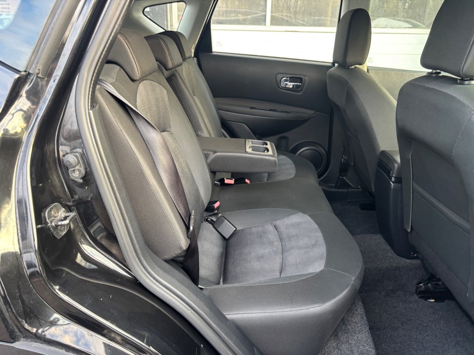 Nissan Qashqai 1,6 Acenta 5d