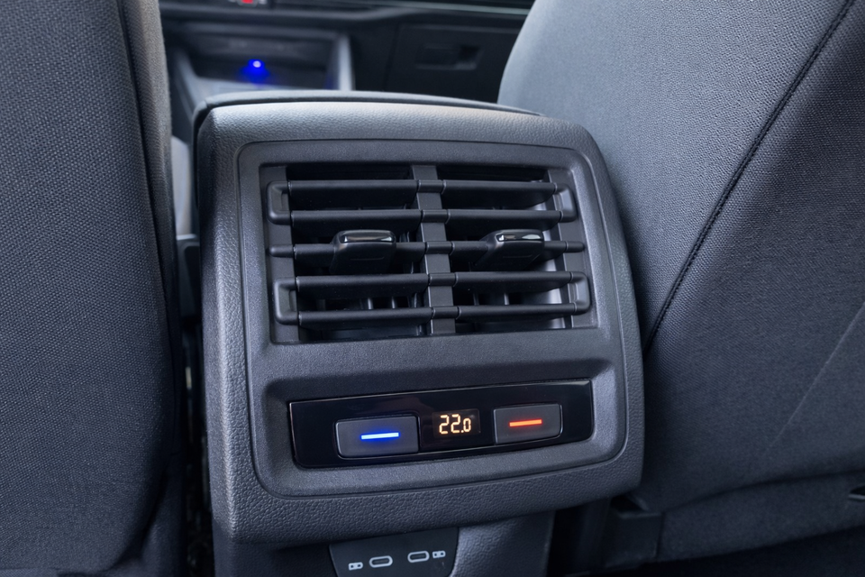 VW Golf VIII 1,4 GTE DSG 5d