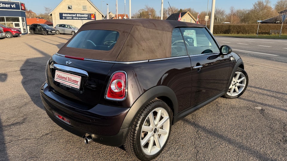 MINI One 1,6 Cabriolet 2d