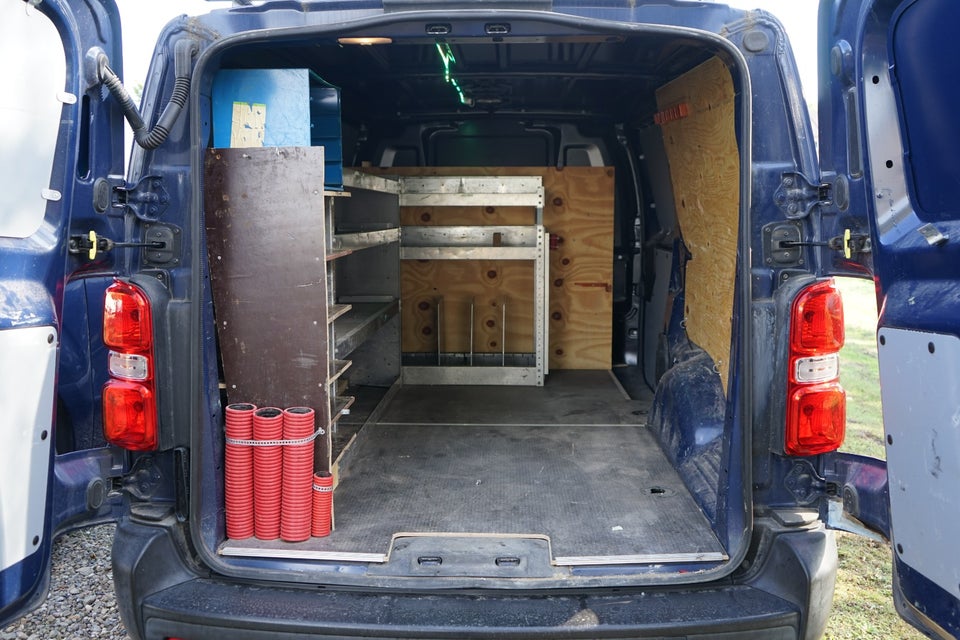 Toyota ProAce 2,0 D 122 Long Comfort 5d