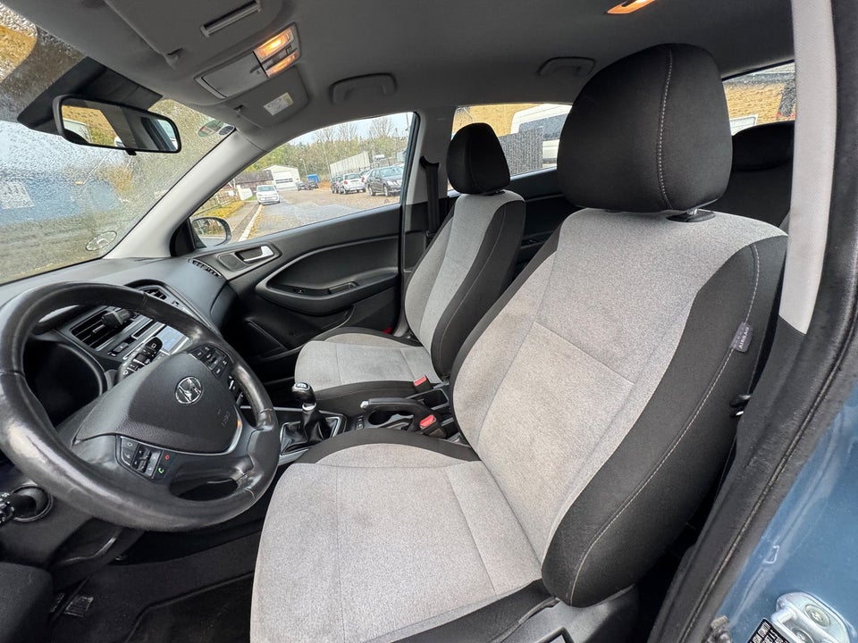 Hyundai i20 1,25 Trend 5d