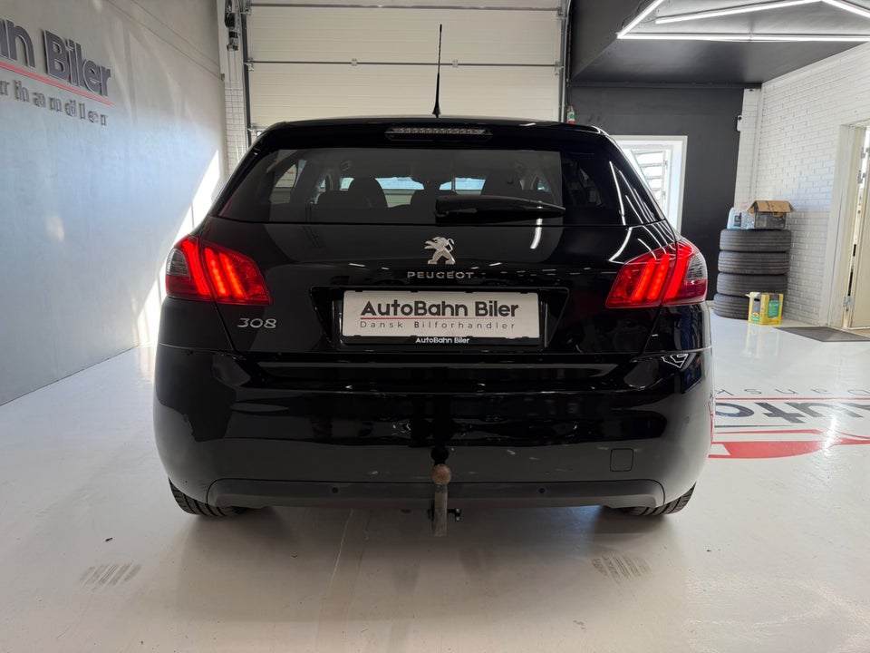 Peugeot 308 1,5 BlueHDi 130 Style 5d