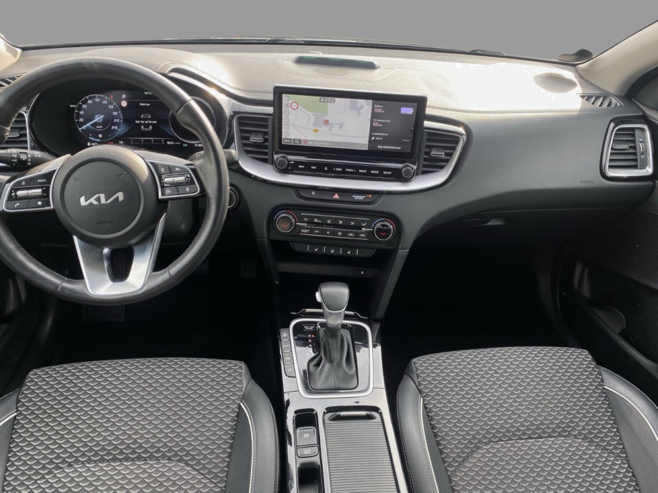 Kia Ceed 1,6 PHEV Upgrade Premium SW DCT 5d