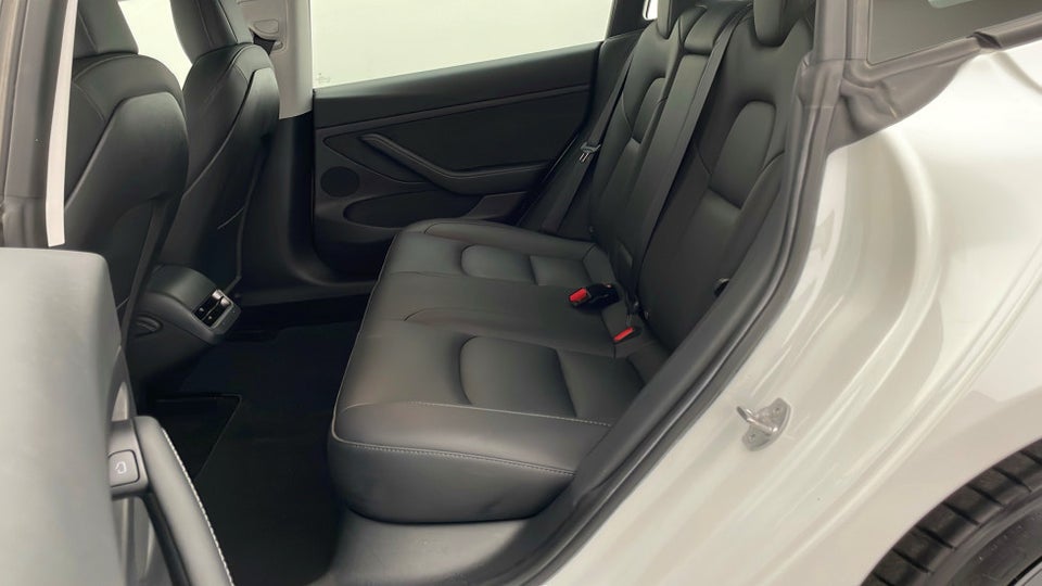 Tesla Model 3 Long Range AWD 4d