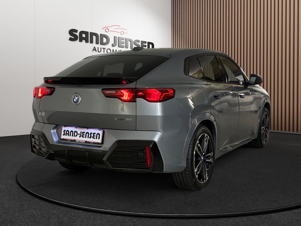 BMW iX2 xDrive30 M-Sport 5d
