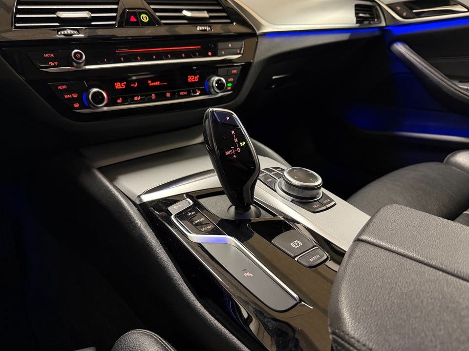 BMW 520d 2,0 Touring Connected aut. 5d