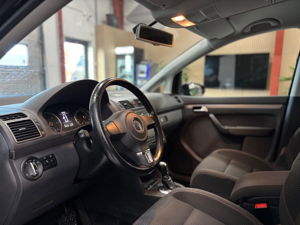VW Touran 1,6 TDi 105 Comfortline DSG BM Van 5d