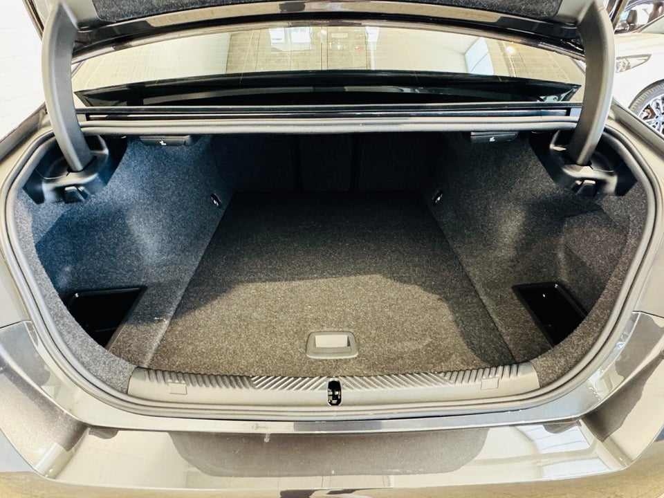 BMW i5 eDrive40 M-Sport 4d