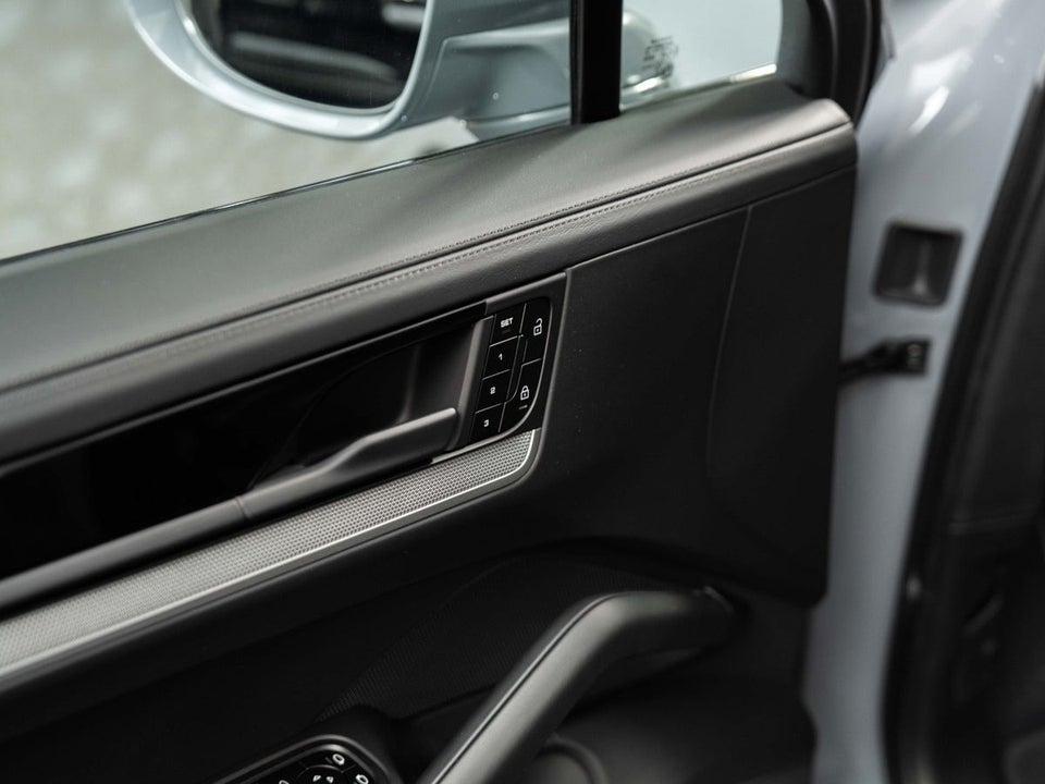 Porsche Cayenne 3,0 E-Hybrid Coupé Tiptr. 5d