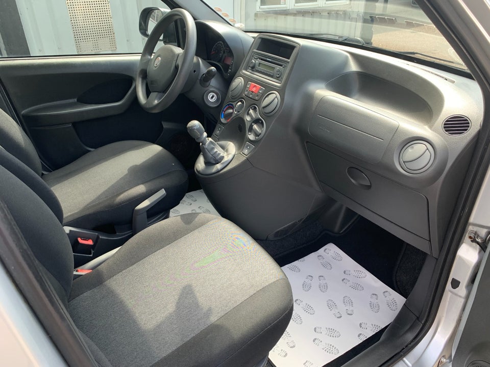 Fiat Panda 1,2 69 Dynamic 5d