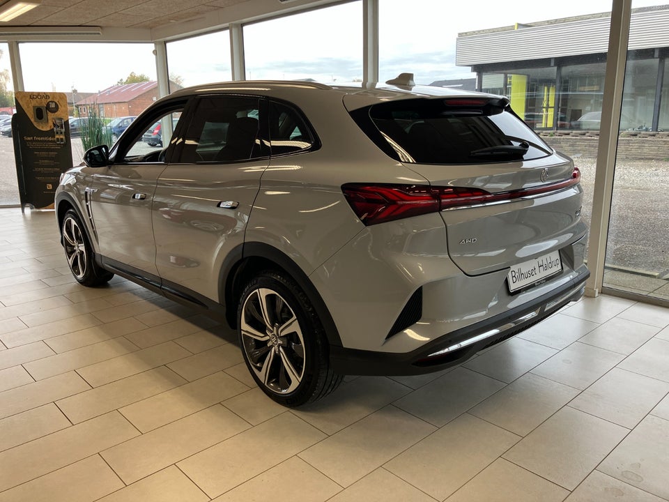 MG Marvel R Performance 5d