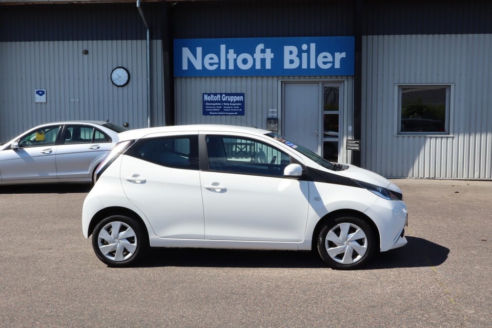 Toyota Aygo 1,0 VVT-i x-clusiv 5d