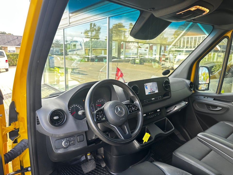 Mercedes Sprinter 317 2,0 CDi A2 Kassevogn aut. RWD